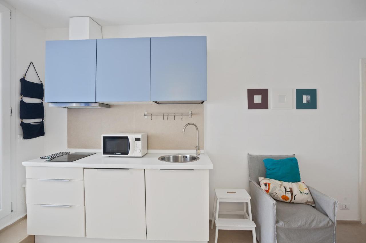 Casalmare Apartments One Step From The Sea Mola di Bari Exteriör bild